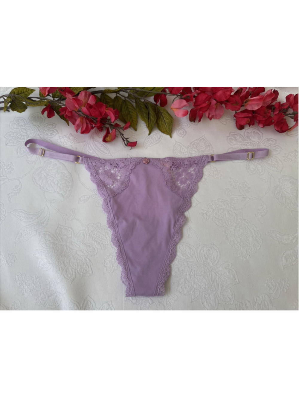 VICTORIA'S SECRET XL SILKY LIGHT PURPLE DREAM ANGELS V STRING THONG PANTIES NWT
